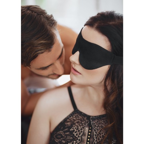 Soft Blindfold for Enhanced Sensuality