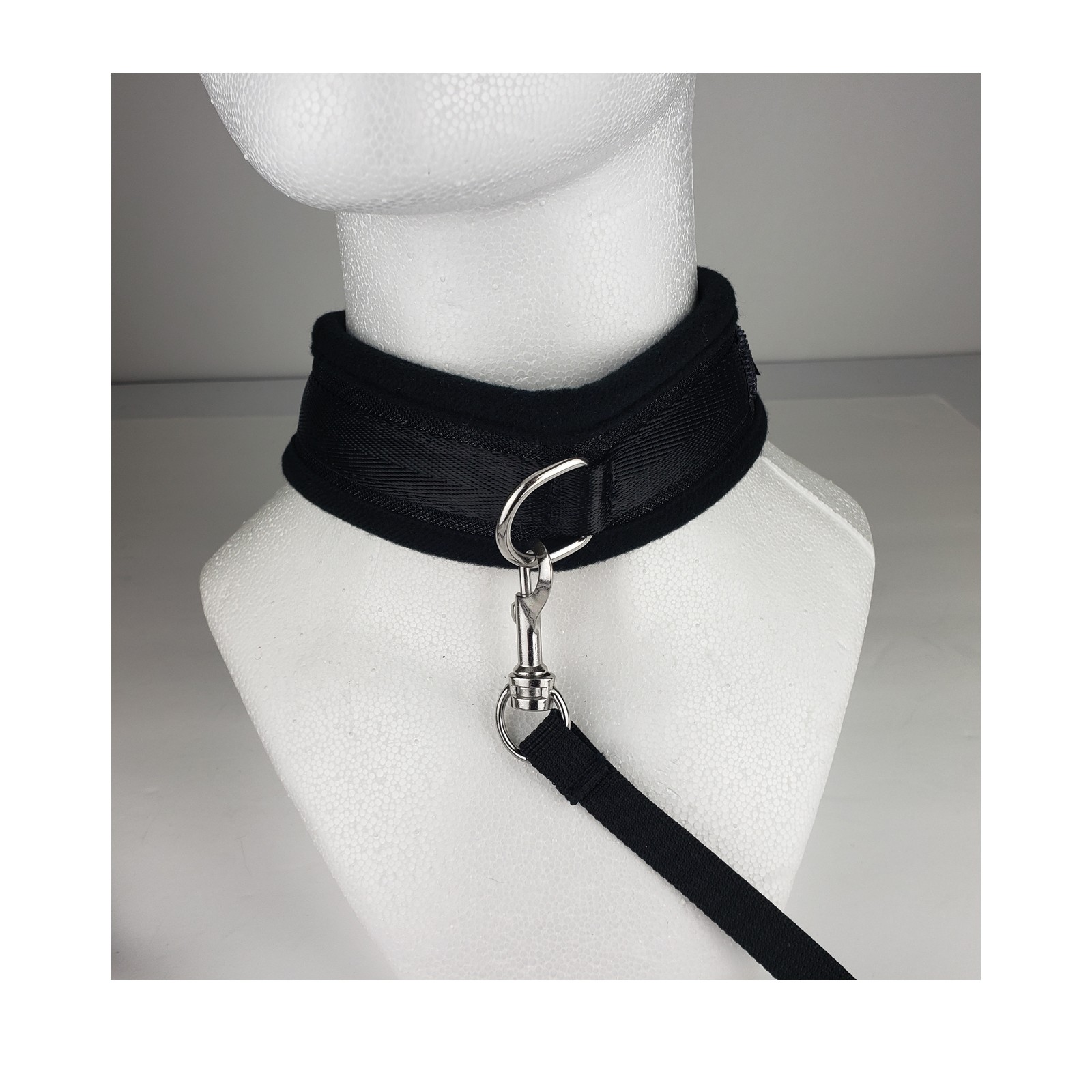 Spartacus Neoprene Collar & Leash in Black